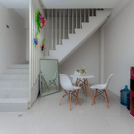 Urbanview Hotel Priority Samarinda By Reddoorz Extérieur photo