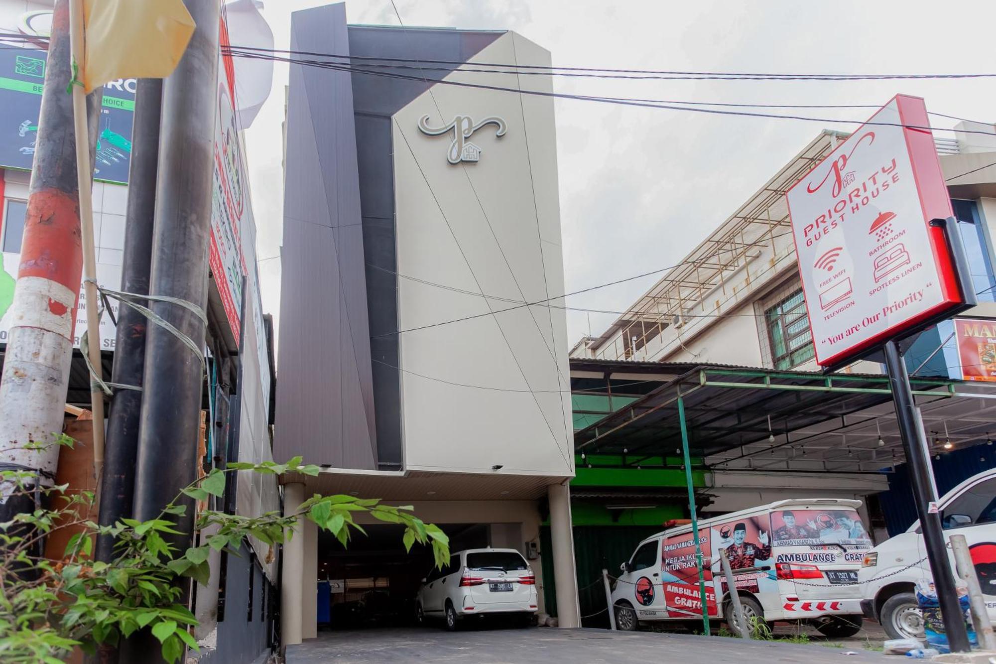 Urbanview Hotel Priority Samarinda By Reddoorz Extérieur photo