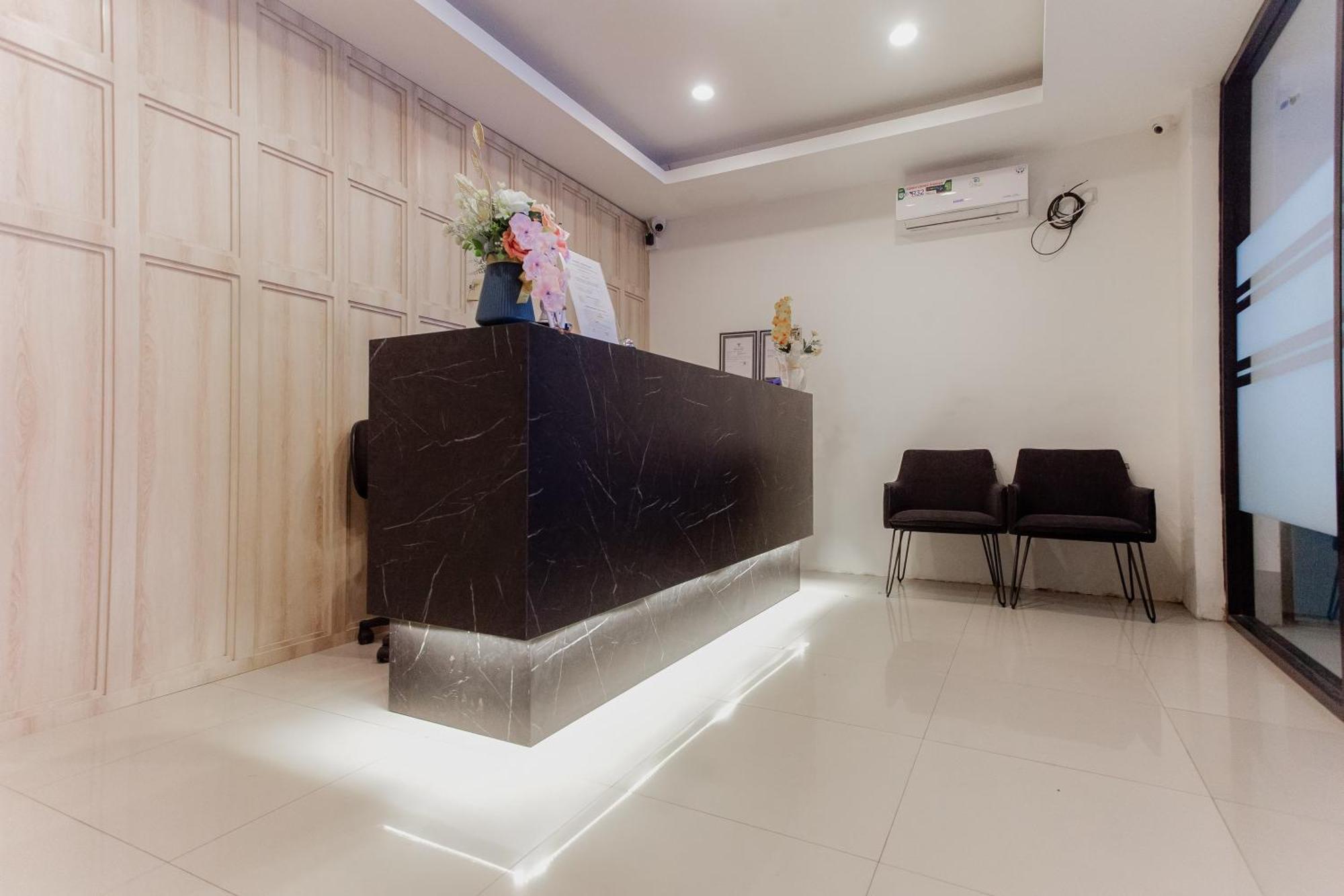 Urbanview Hotel Priority Samarinda By Reddoorz Extérieur photo